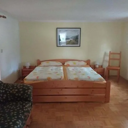 With 2 Bedrooms * Naundorf (Struppen, Sachsische Schweiz-Osterzgebirge)